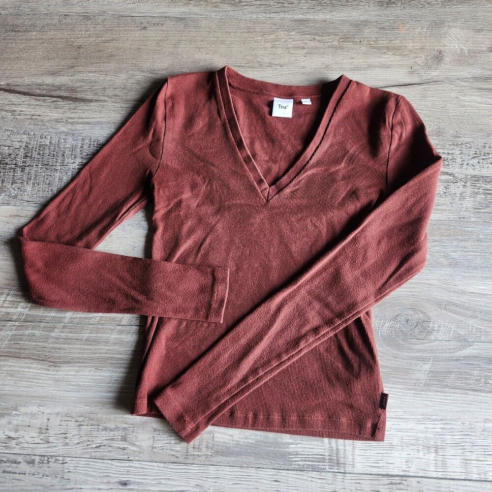 (S) TNA cropped long sleeve top